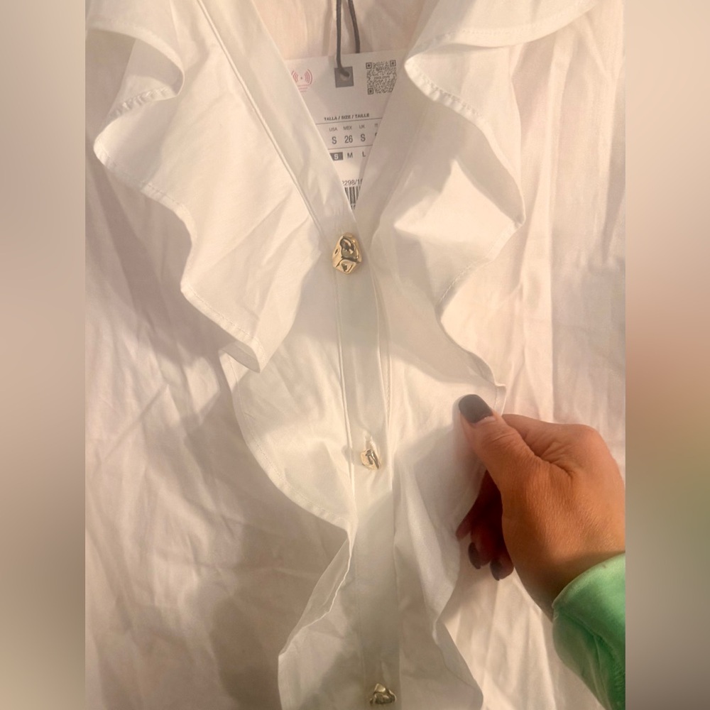 Zara Ruffled V-Neck White Blouse - Women Tops NWT - Picture 4 of 6